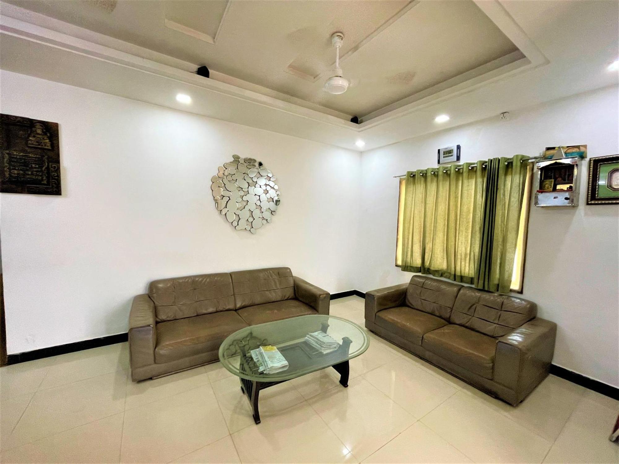 Stay Guru Usha Residency Bhuj Exterior foto